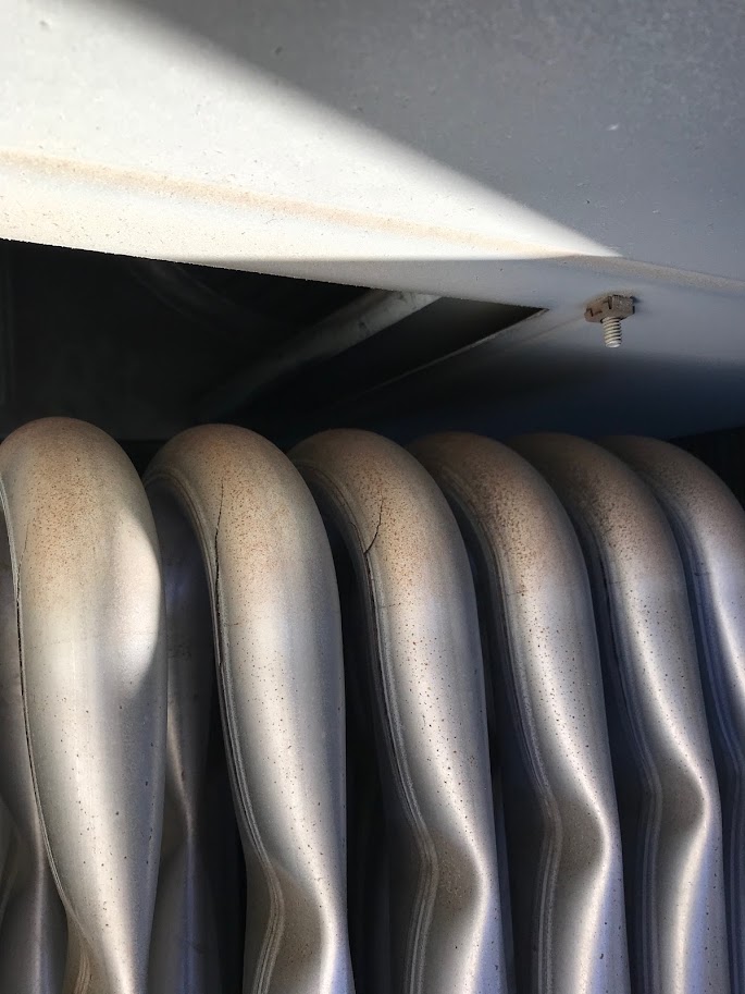 Commercial Roof Top Unit - CRACKED HEAT EXCHANGER